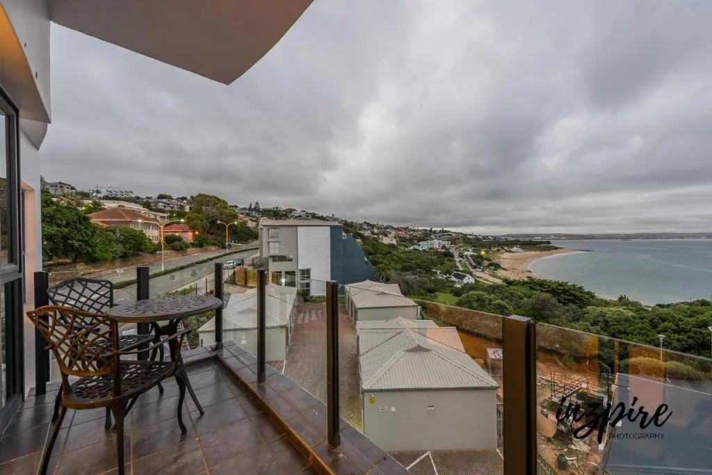 Coastal balcony overlooking Mossel Bay beach and town nestled along the shoreline