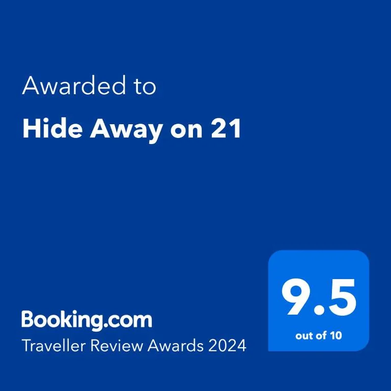 Booking.com Traveller Review Awards 2024 certificate showing 9.5 out of 10 rating