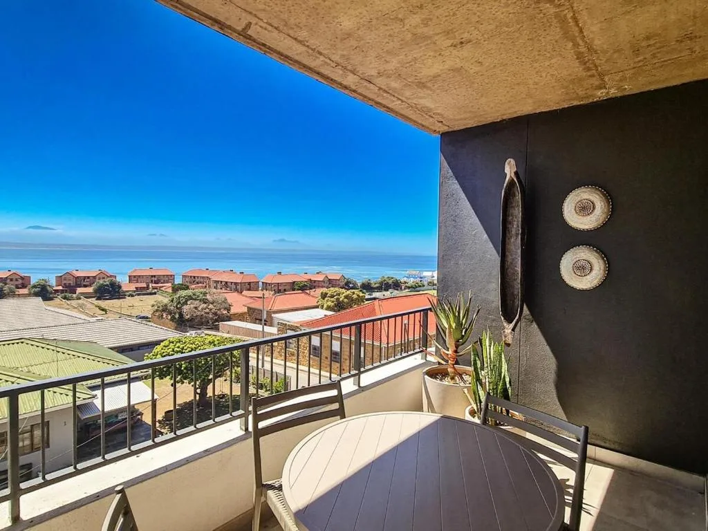 Ocean Calm - Mossel Cove 303